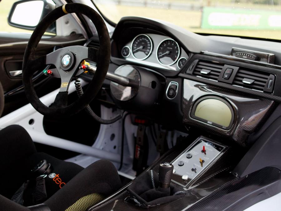  BMW 3-Series Sedan Race Car 2012 года  (фото 15 из 16)